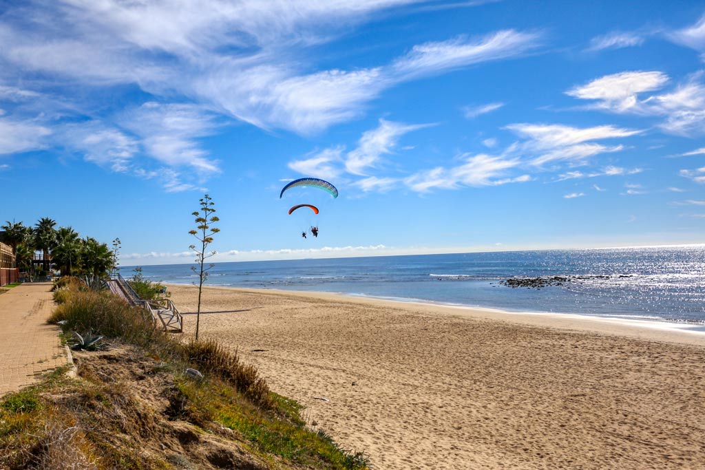 Vista de la playa de de Zahora.